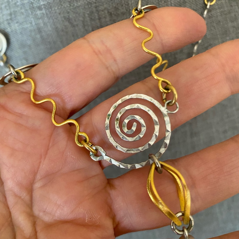 Vintage Two-Tone Spiral Necklace | Gold & Silver Tone Artisan Wire Link | 25” - Picture 6 of 6